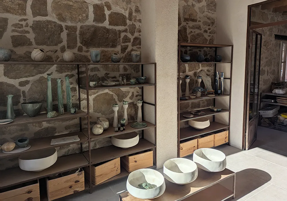 Pièces uniques de céramiques à l'atelier Element Terre