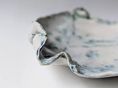 Des céramiques réalisées sur-mesure par Mounia Guénatri - l'Élement Terre